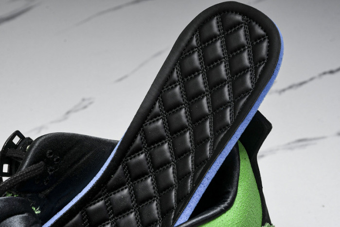 AIR JORDAN JORDAN 4 RETRO 