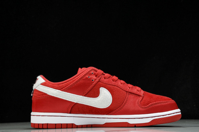 Nike Dunk Low GS “Valentine