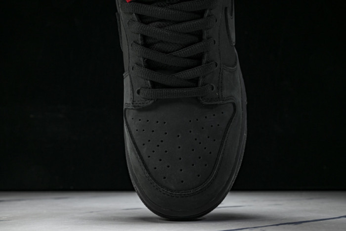 nike sb dunk low  Svp*me 94 black  hq8487-001