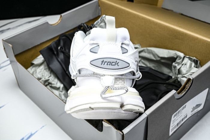 BLCG Track 800592 WTRHK 0310