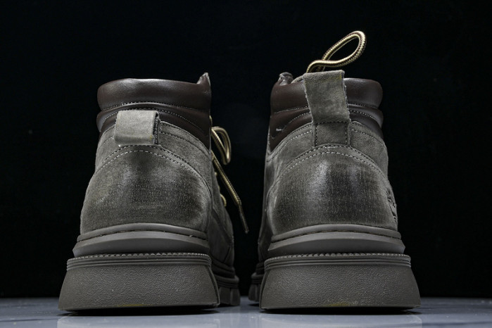 Timb**1*nd sneaker tbl-05