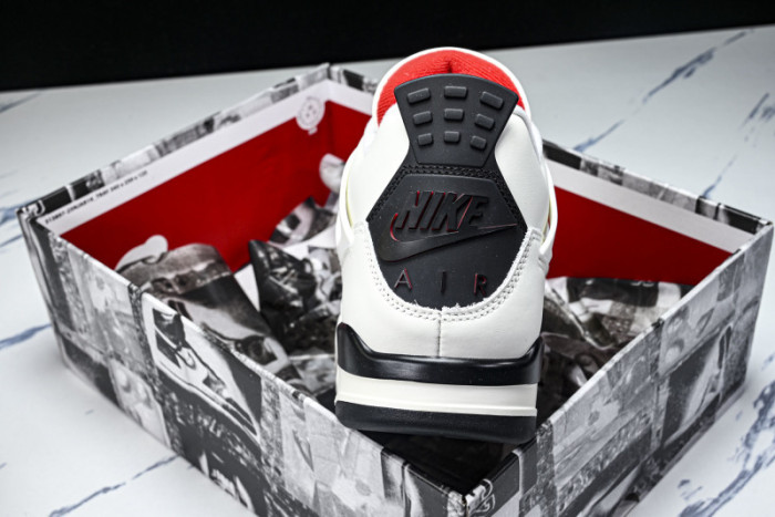 Air Jordan 4“Flight Club” IM4002-100