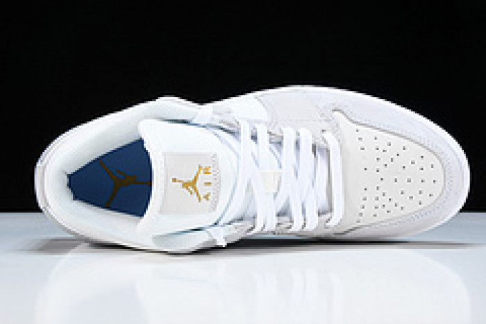 Air Jordan 1 Low “Paris”CV3043-100