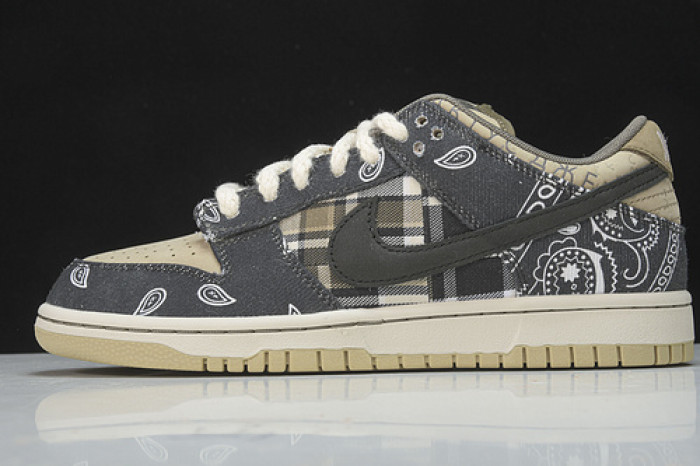 Travis Scott x Nike SB Dunk Low TS CT5053-001