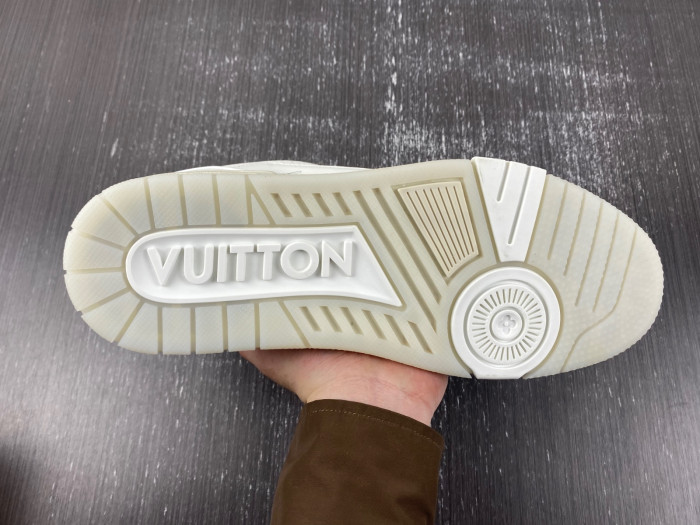 LV SNEAKER LOW   120401