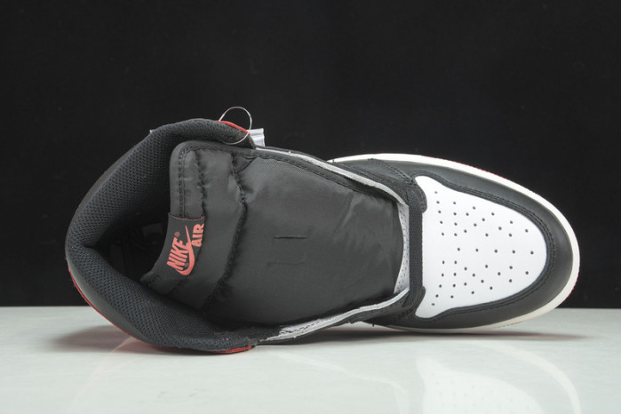 Air Jordan 1 Retro High OG 555088-112