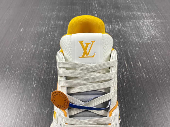 LV SNEAKER LOW   12111