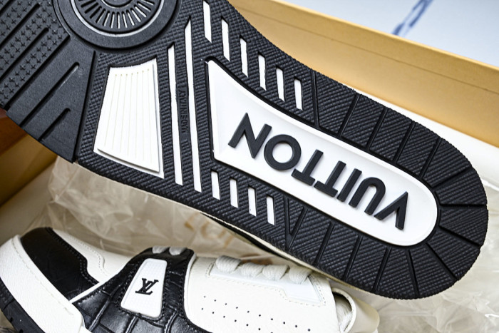 LV SNEAKER TRAINER FOR-LV430