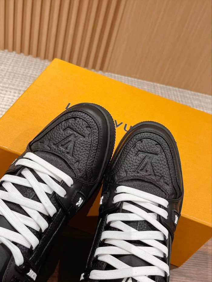 LV SNEAKER LOW 0331-001