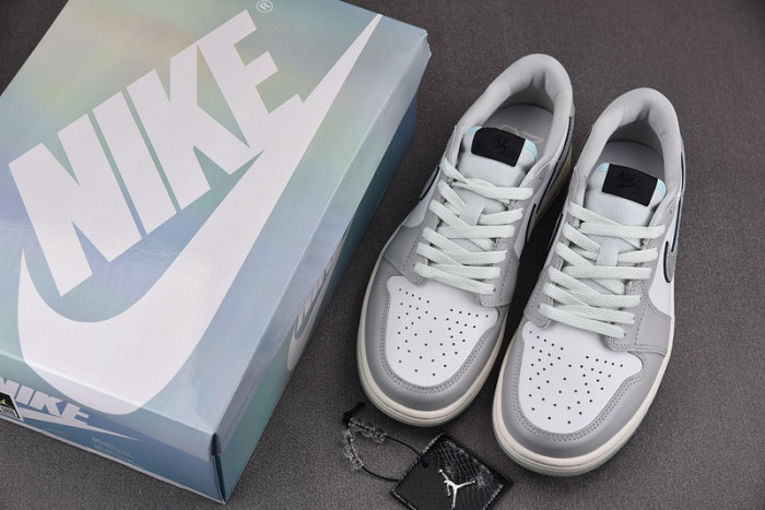 Air Jordan 1 Retro Low OG Year of the Snake (2025)  HF3144-100