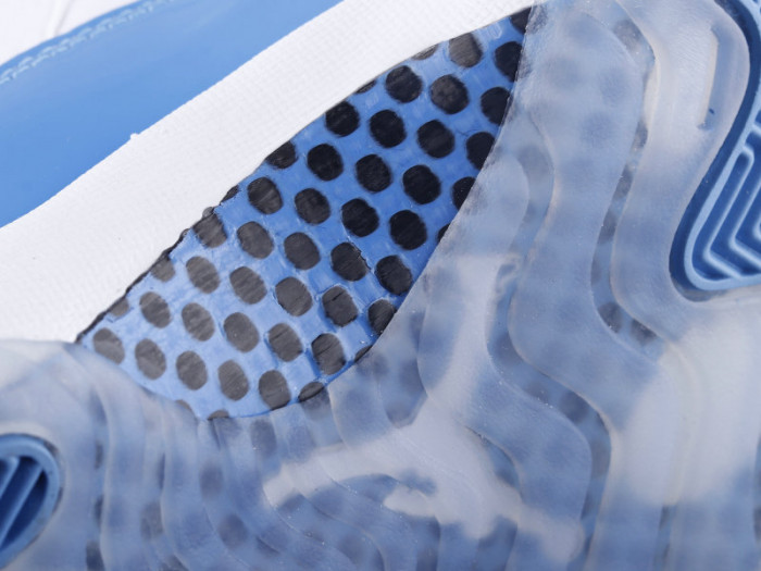 Jordan 11 Retro Low University Blue  528896-106