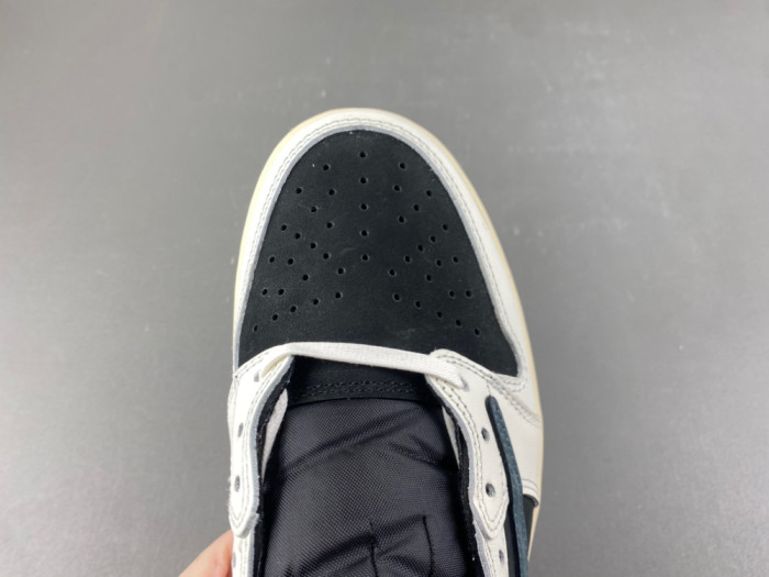 Travis Scott x Air Jordan 1 DZ4137-700