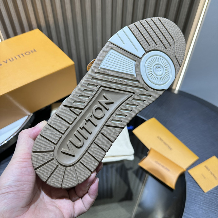 LV SNEAKER TRAINER FOR-LV425