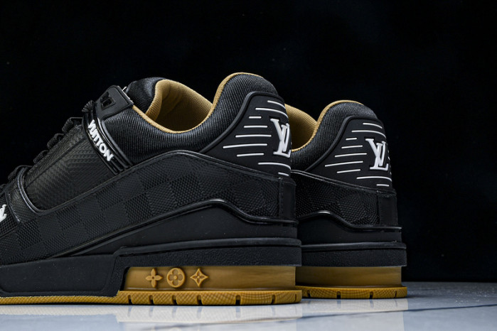 LV SNEAKER TRAINER   FOR-LV305