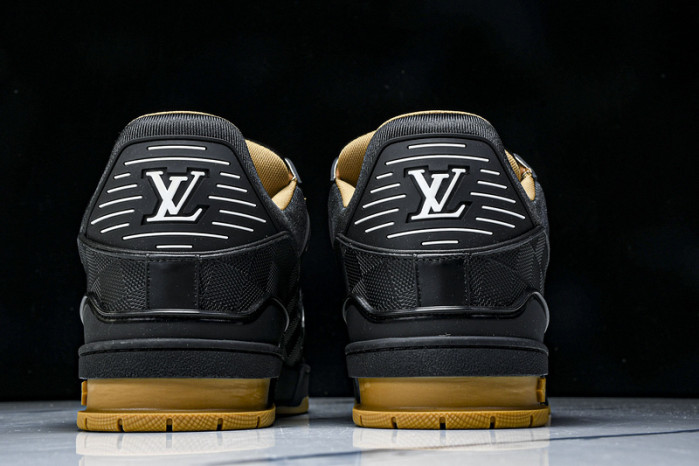 LV SNEAKER TRAINER   FOR-LV305