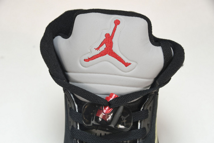 Air Jordan 5 Gore-Tex “Off-Noir” DR0092-001