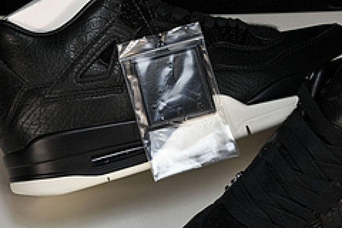 air jordan 4 preM1vm black  819139-010