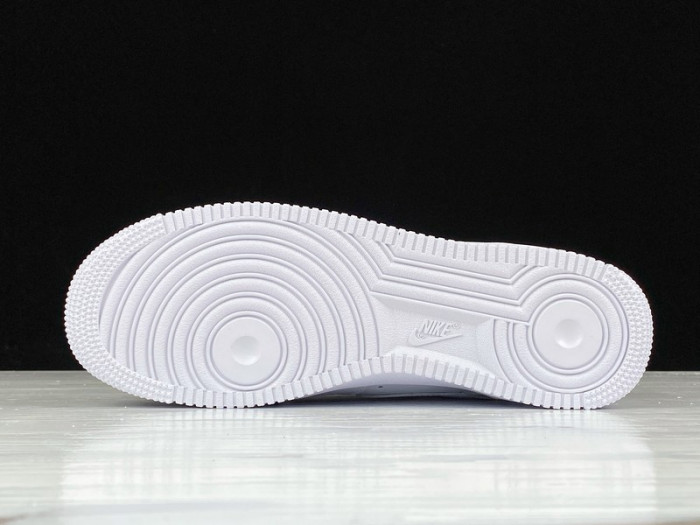 Svp*me x nike air force 1 cu9225-100