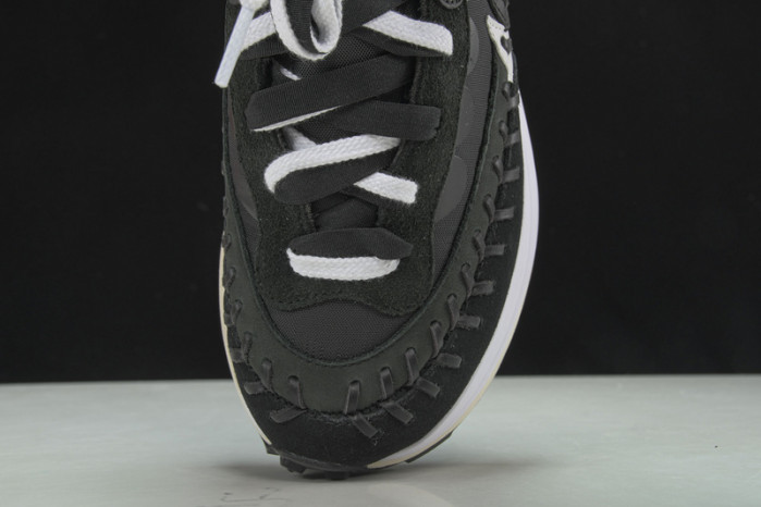 Sacai x Jean Paul Gaultier x Nk VaporWaffle DH9186-001