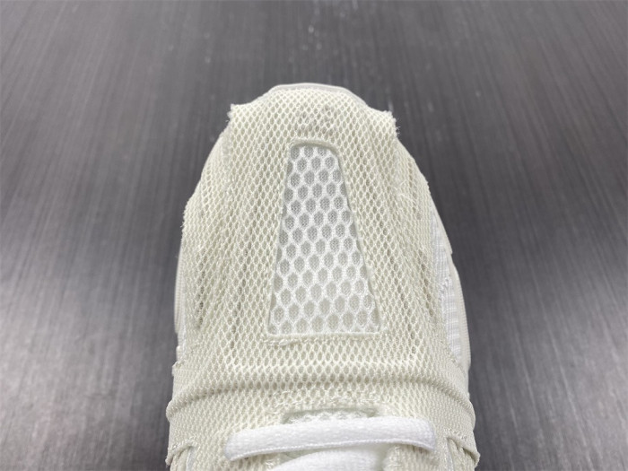 blcg   phanT0m  yeeshoes042101