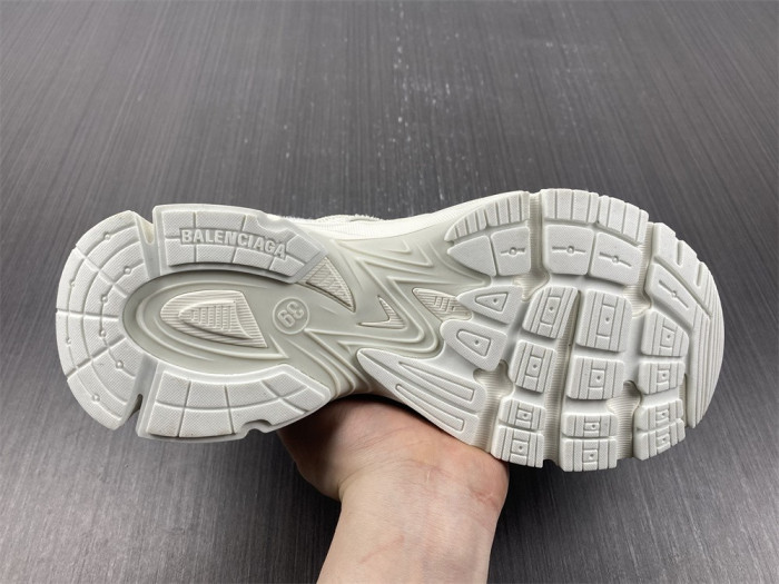 blcg   phanT0m  yeeshoes042101