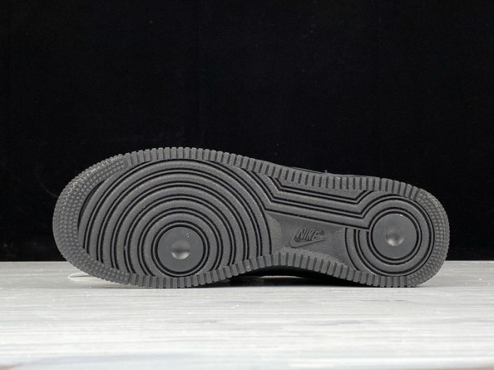 Svp*me x nike air force 1  cu9225-100-001