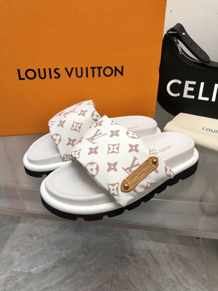 LV SLIPPERS