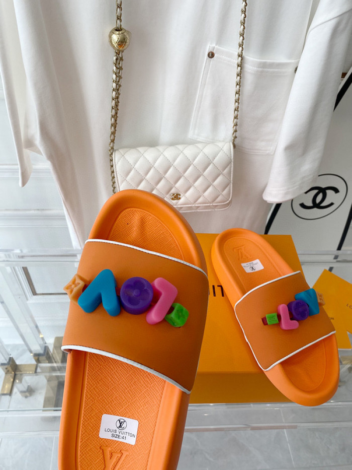 LV SLIPPERS
