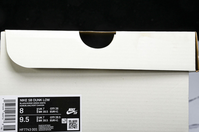 THERE SKATEBOARDS X NIKE SB DUNK LOW HF7743-001