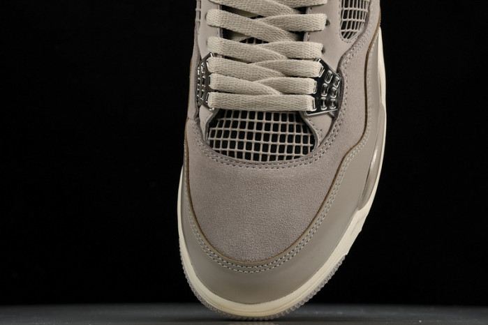 Air Jordan 4 WMNS “Frozen Moments”  AQ9129-001