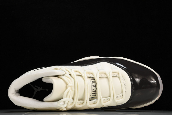 Air Jordan 11 WMNS “Neapolitan  AR0715-101