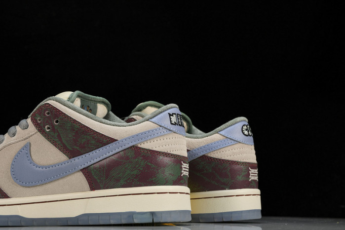 Crenshaw Skate Club x Nike SB Dunk Low  FN4193-100