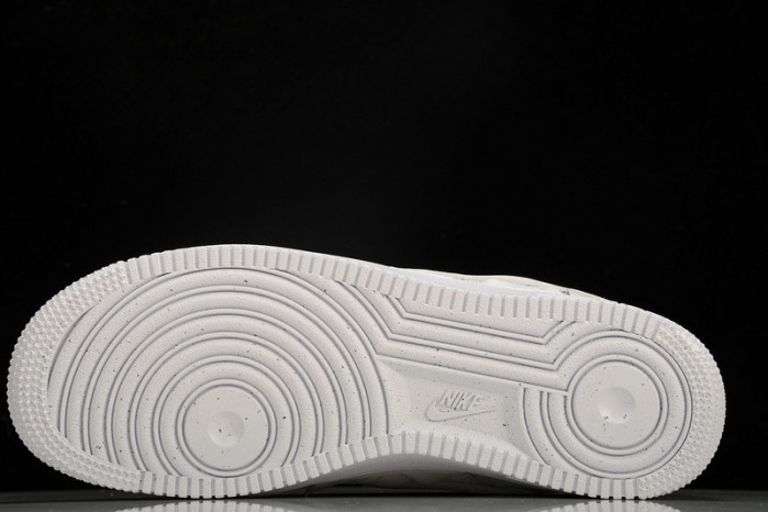 Nike Air Force 1 Low "Triple White" X Billie Eilish  DZ3674-100