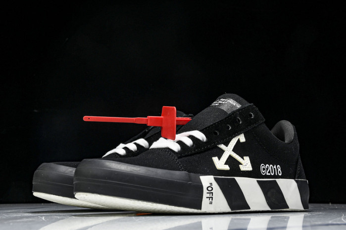 OF X  c/o Virgil Abloh Vulc Low Top 070902