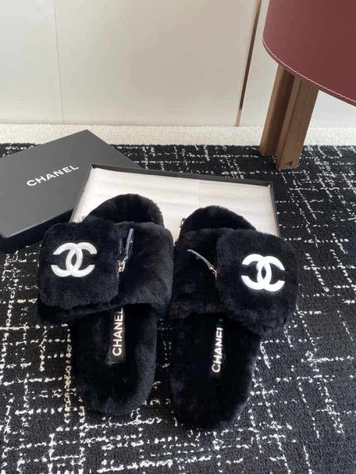 CH*NEL SLIPPERS