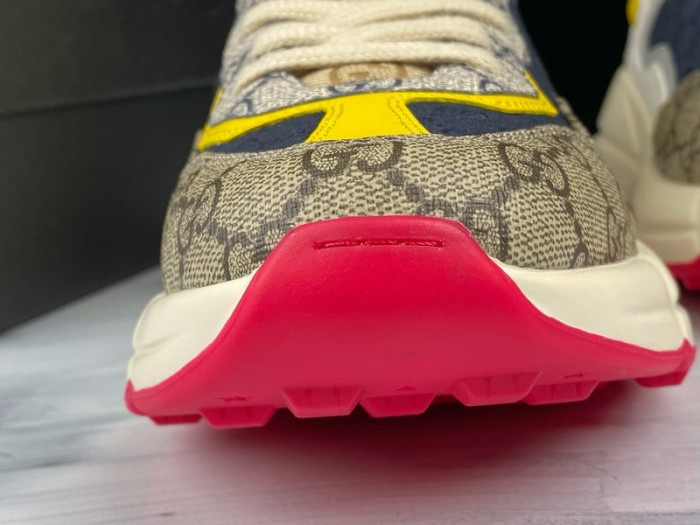 Gv*c rhyton vintage trainer sneaker 619891 99wf0 4370