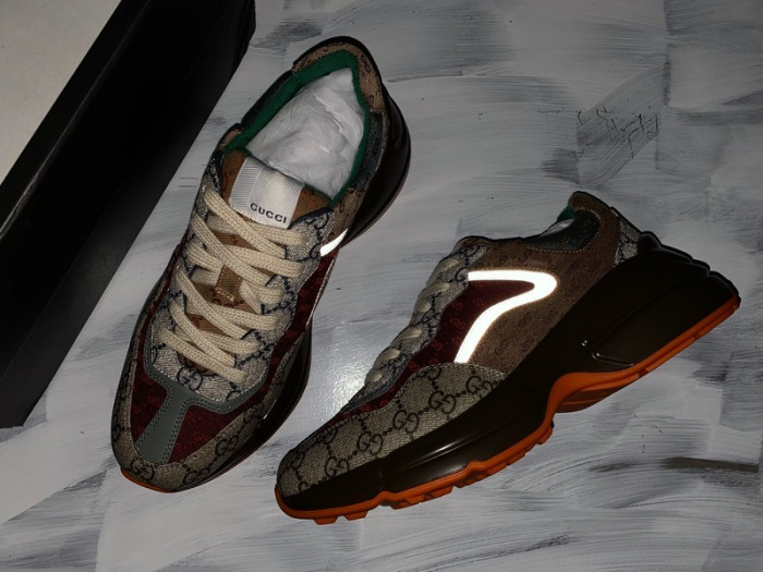 Gv*c rhyton vintage trainer sneaker 620185 99wg0 6060