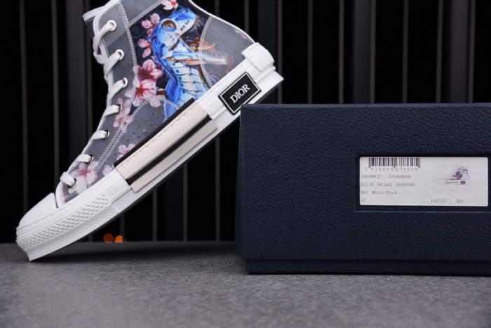 D10R B23 Oblique High Top Sneaker