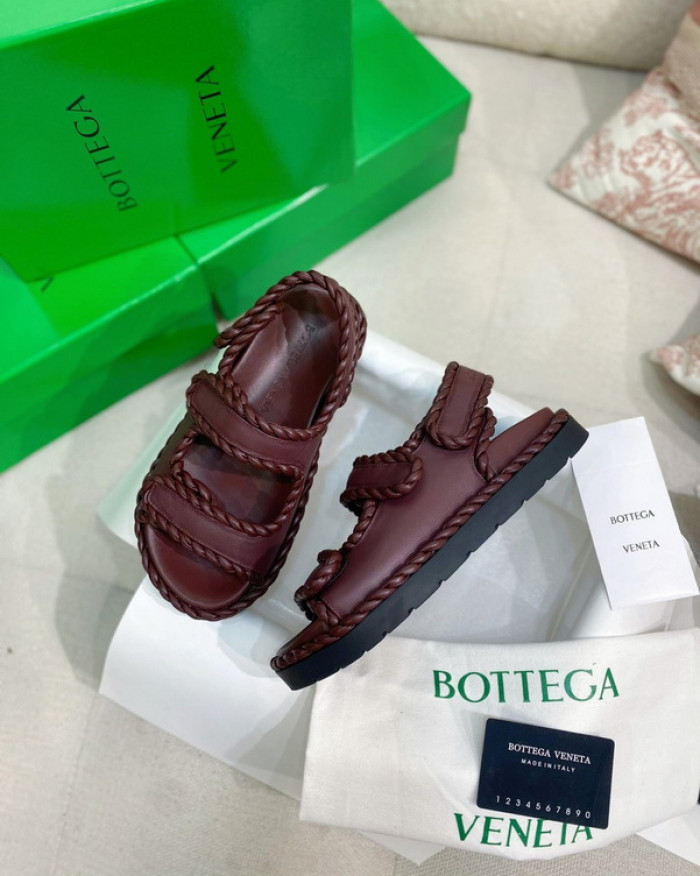 b0ttega Ven*ta slides