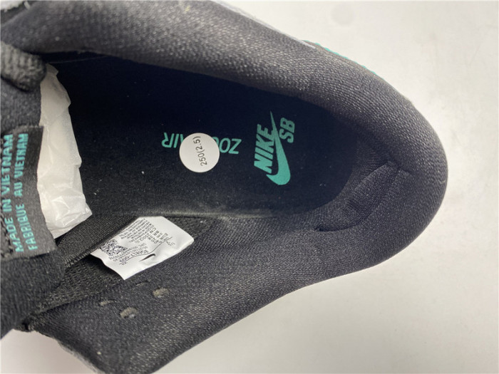 NIKE SB DUNK LOW PRO"ELEPHANT" BQ6817-009