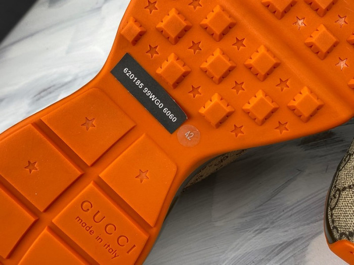 Gv*c rhyton vintage trainer sneaker 620185 99wg0 6060