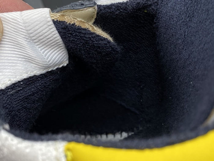 Gv*c rhyton vintage trainer sneaker 619891 99wf0 4370