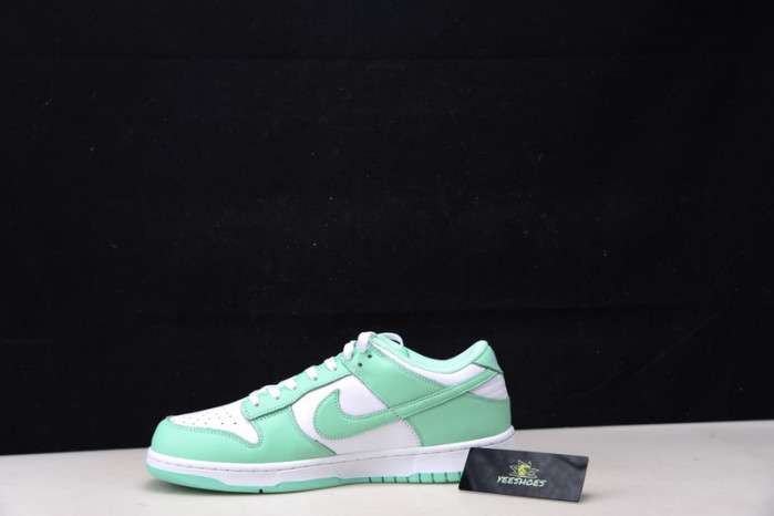 Nike Dunk Low  Green  Glow W DD 1503-105